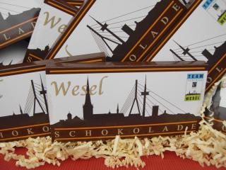Die fair gehandeltete Wesel Schokolade in Nahansicht. (Foto: K. Bauer)